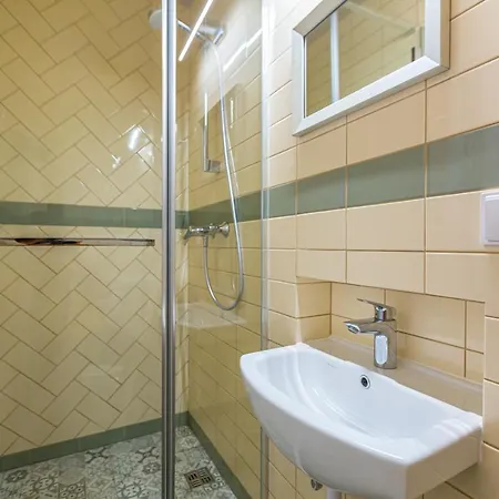 Центр На Вулиці Проспект Шевченка 12 Навпроти Макдональса З Балконом Apartment Lviv Exterior photo