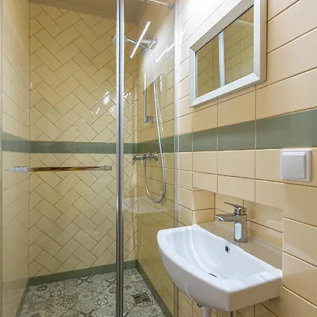 Центр На Вулиці Проспект Шевченка 12 Навпроти Макдональса З Балконом Apartment Lviv Exterior photo