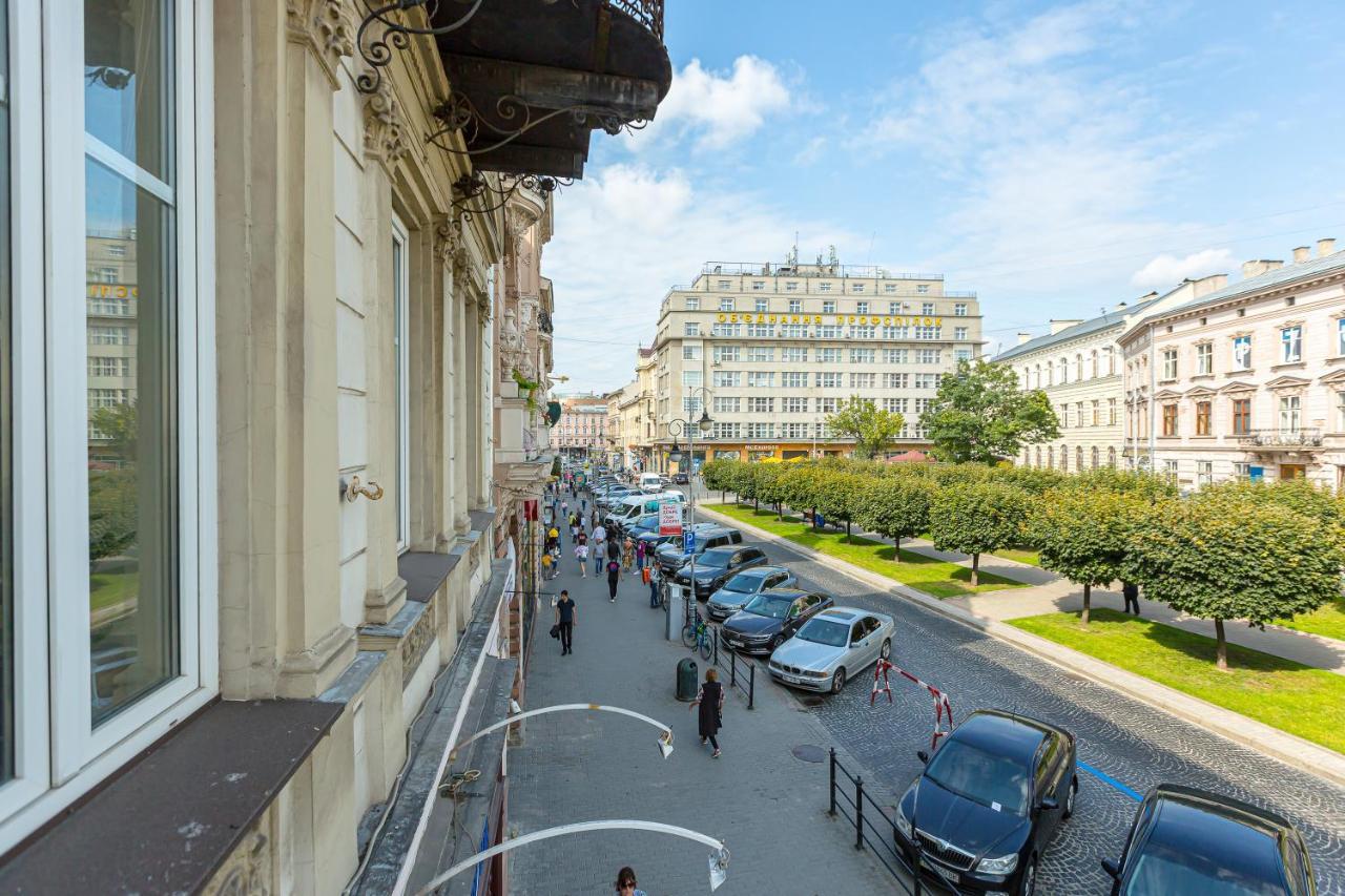 центр на вулиці проспект шевченка 12 навпроти макдональса з балконом Apartment Lviv