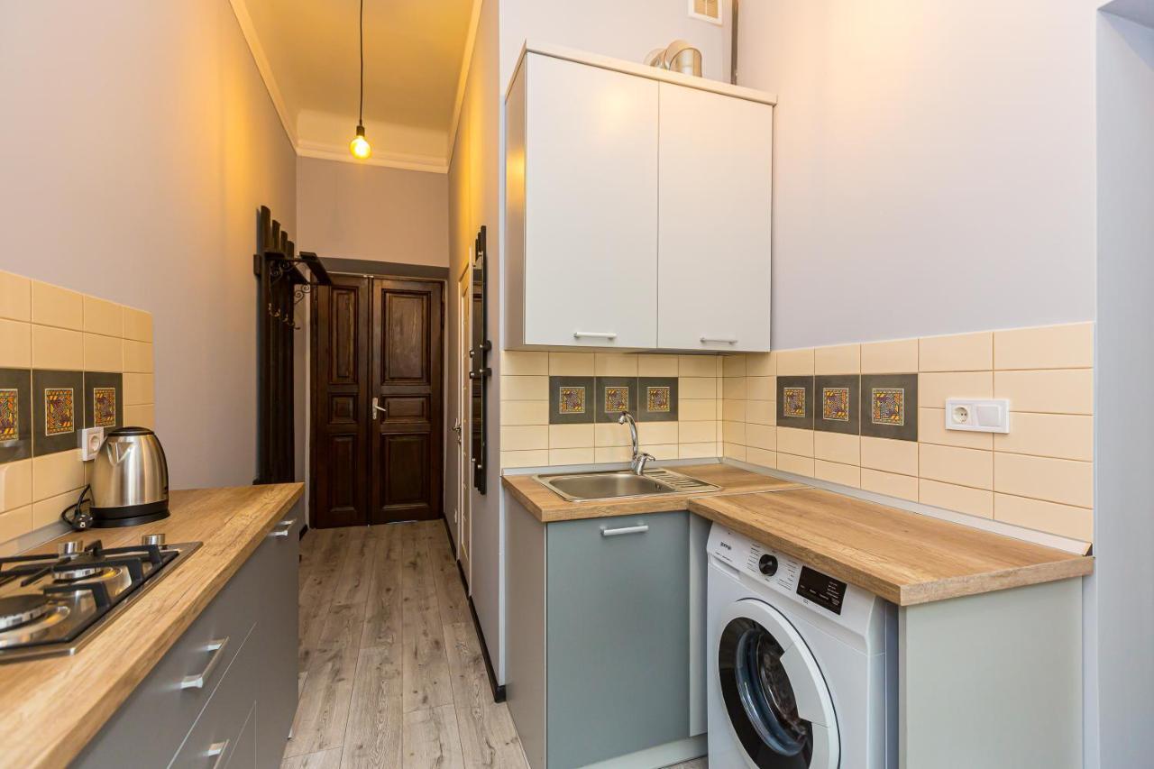 центр на вулиці проспект шевченка 12 навпроти макдональса з балконом Apartment *