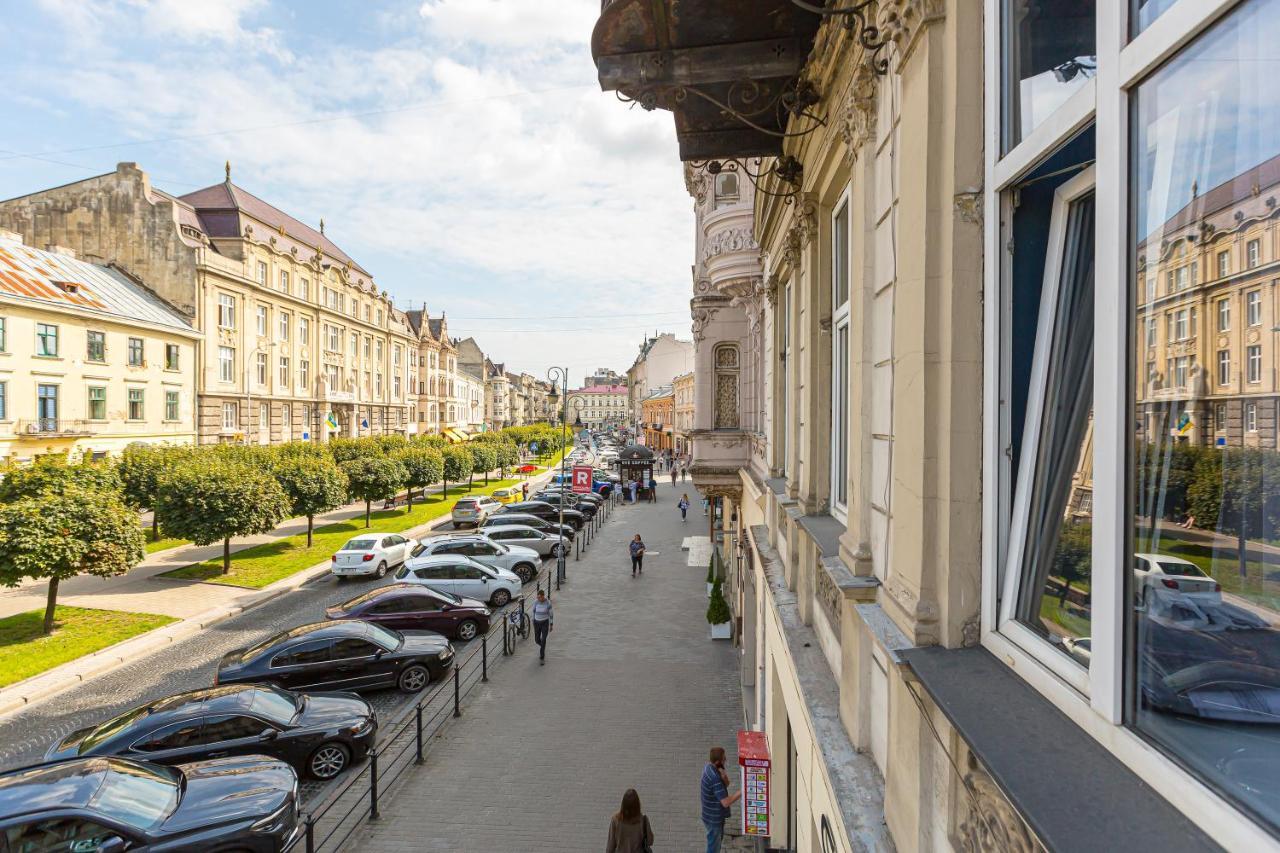 центр на вулиці проспект шевченка 12 навпроти макдональса з балконом Apartment